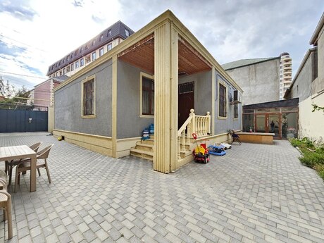 4 otaqlı həyət evi/bağ evi - Xırdalan - 130 m²