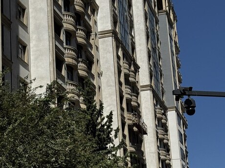 Elan №5528832 - Bakı, Gənclik m., 3 otaqlı, 140 m², 15/16 mərtəbə