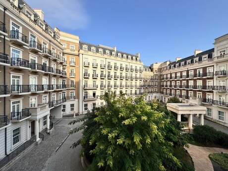 Elan №5529239 - Bakı, Ağ şəhər q., 5 otaqlı, 160 m², 3/6 mərtəbə