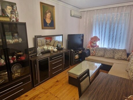 4 otaqlı köhnə tikili - Azadlıq Prospekti m. - 100 m²
