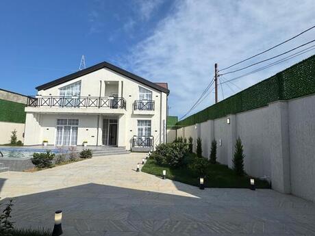 6 otaqlı həyət evi/bağ evi - Şüvəlan q. - 250 m²