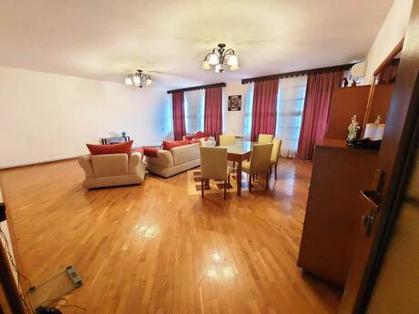 3 otaqlı köhnə tikili - Sahil m. - 160 m²
