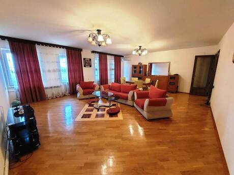 3 otaqlı köhnə tikili - Sahil m. - 160 m²