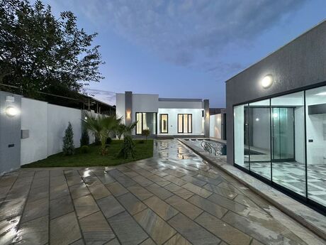 4 otaqlı həyət evi/bağ evi - Şüvəlan q. - 150 m²