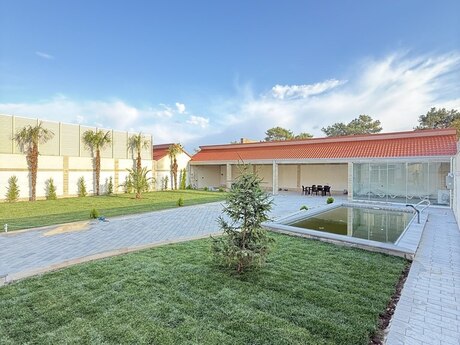 5 otaqlı həyət evi/bağ evi - Mərdəkan q. - 300 m²