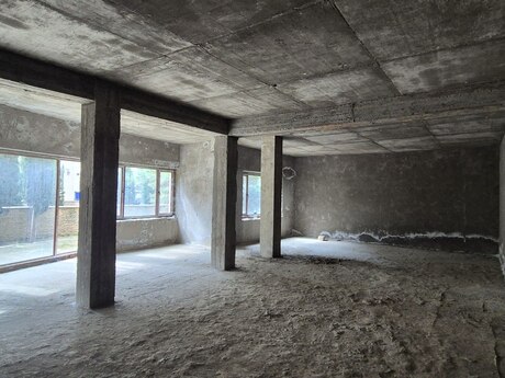 8 otaqlı həyət evi/bağ evi - Səbail r. - 493.5 m²