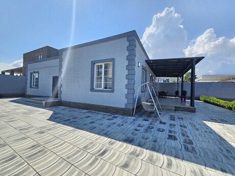 4 otaqlı həyət evi/bağ evi - Şüvəlan q. - 185 m²