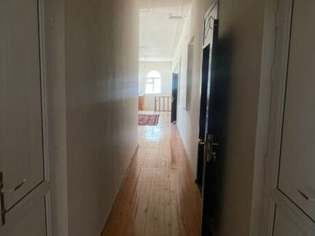 7 otaqlı həyət evi/bağ evi - Mərdəkan q. - 255 m²