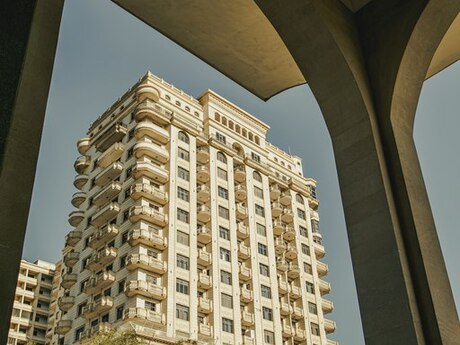 4 otaqlı yeni tikili - Elmlər Akademiyası m. - 205.1 m²