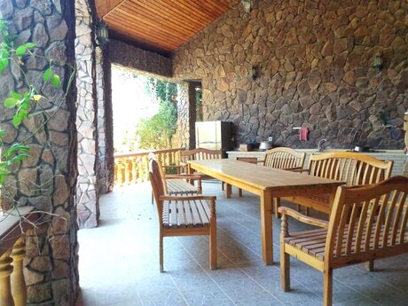 5 otaqlı həyət evi/bağ evi - Badamdar q. - 400 m²