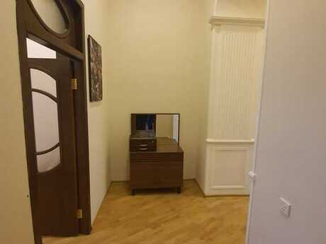 4-комн. вторичка - м. 28 мая - 150 м²