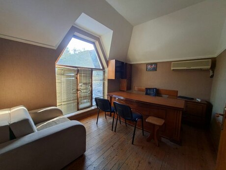 Obyekt - Elmlər Akademiyası m. - 84 m²