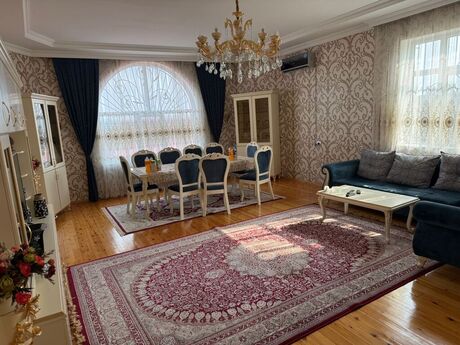 10 otaqlı həyət evi/bağ evi - Sulutəpə q. - 360 m²