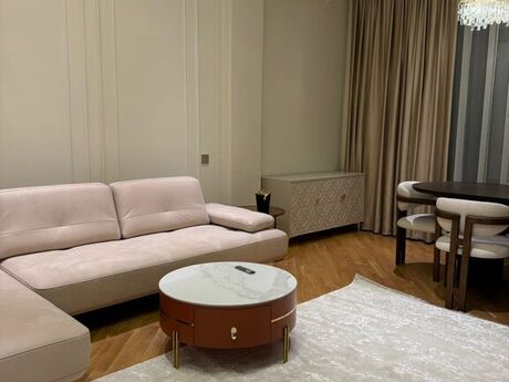 3 otaqlı yeni tikili - 28 May m. - 130 m²
