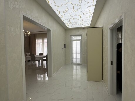 4 otaqlı həyət evi/bağ evi - Mərdəkan q. - 250 m²