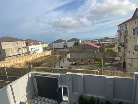 4 otaqlı həyət evi/bağ evi - Badamdar q. - 300 m²