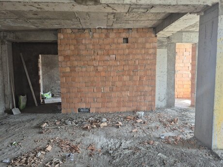3-комн. новостройка - м. Иншаатчылар - 125 м²
