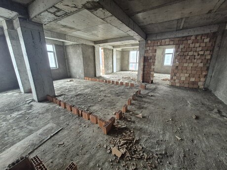 3-комн. новостройка - м. Иншаатчылар - 125 м²