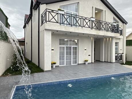 6 otaqlı həyət evi/bağ evi - Şüvəlan q. - 285 m²