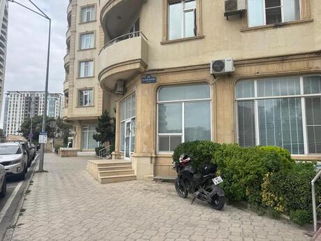 Obyekt - Elmlər Akademiyası m. - 530 m²
