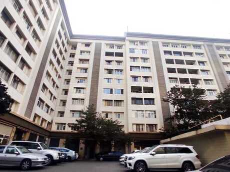 Объявление №5537886 - Баку, Сабаильский р., 7-комн., 300 м², 7/9 этаж