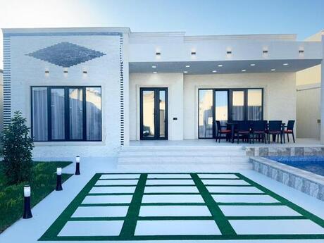 4 otaqlı həyət evi/bağ evi - Şüvəlan q. - 190 m²