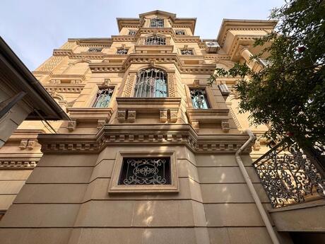 15 otaqlı həyət evi/bağ evi - Biləcəri q. - 800 m²