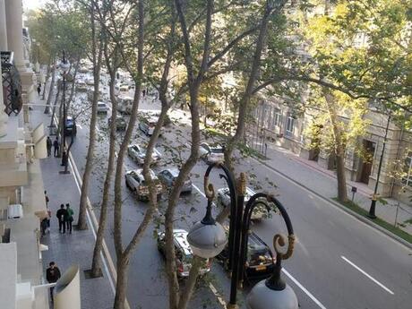 3 otaqlı köhnə tikili - Sahil m. - 120 m²