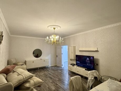 4 otaqlı həyət evi/bağ evi - Buzovna q. - 140 m²