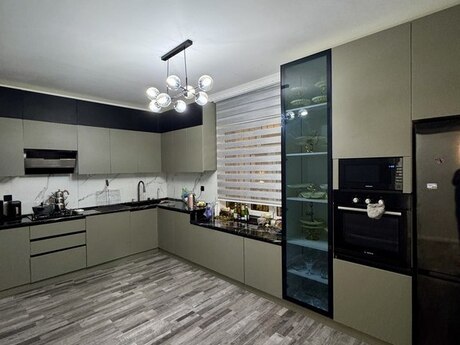4 otaqlı həyət evi/bağ evi - Buzovna q. - 140 m²