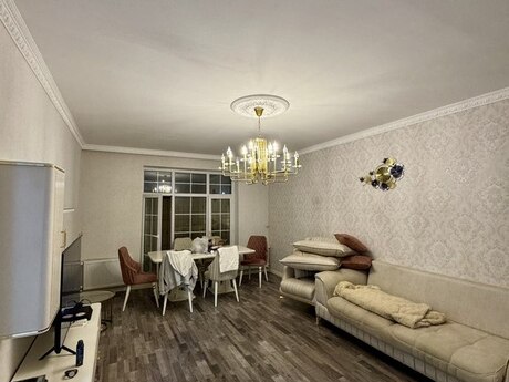 4 otaqlı həyət evi/bağ evi - Buzovna q. - 140 m²