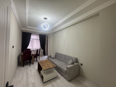 İnşaatçılarda 3 otaqlı yeni tikili mənzil kirayə verilir, 130 m², 800 AZN/ay, şəkil 3 / 6