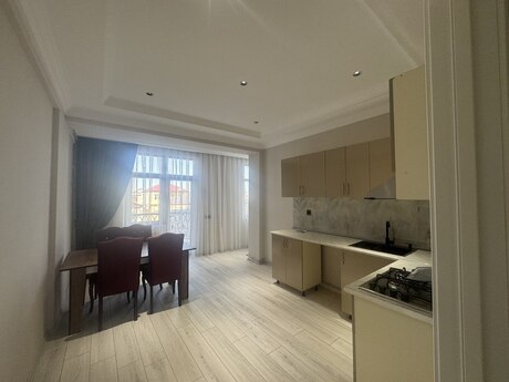 İnşaatçılarda 3 otaqlı yeni tikili mənzil kirayə verilir, 130 m², 800 AZN/ay, şəkil 5 / 6