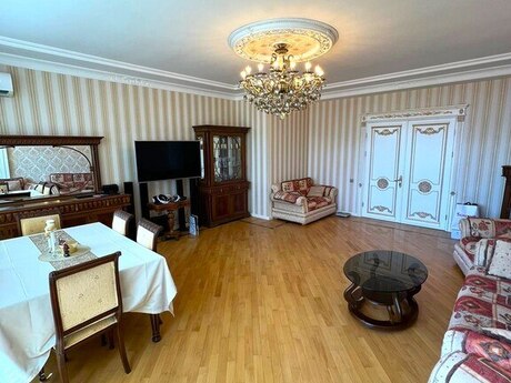 3 otaqlı yeni tikili - Şah İsmayıl Xətai m. - 140 m²