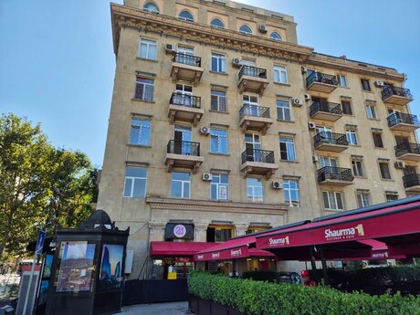 3 otaqlı köhnə tikili - Nizami m. - 105 m²