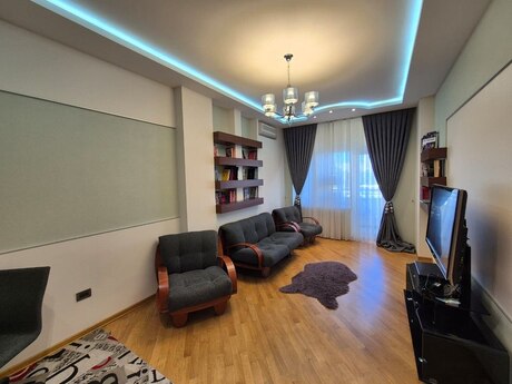 3 otaqlı yeni tikili - Elmlər Akademiyası m. - 156 m²
