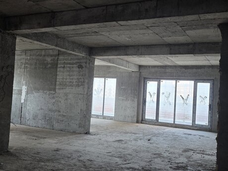 Obyekt - Ağ şəhər q. - 2087 m²
