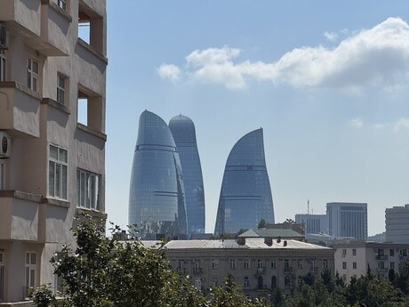 Объявление №5541500 - Баку, м. Ичеришехер, 4-комн., 180 м², 6/18 этаж