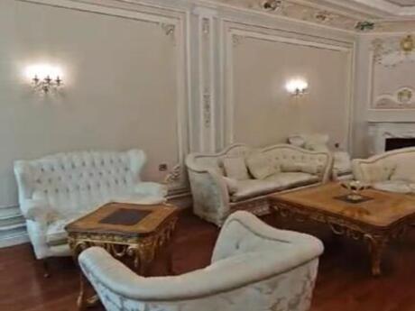10 otaqlı həyət evi/bağ evi - Gənclik m. - 1000 m²