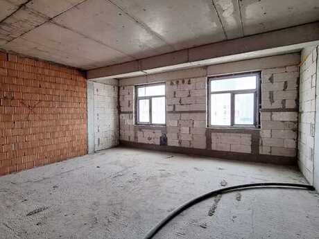 4 otaqlı yeni tikili - 28 May m. - 192.5 m²