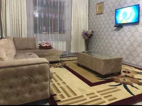 7 otaqlı həyət evi/bağ evi - Bayıl q. - 200 m²