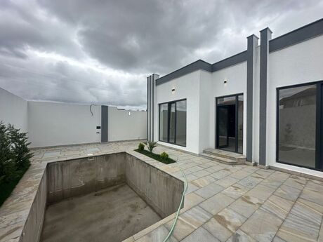 4 otaqlı həyət evi/bağ evi - Şüvəlan q. - 120 m²