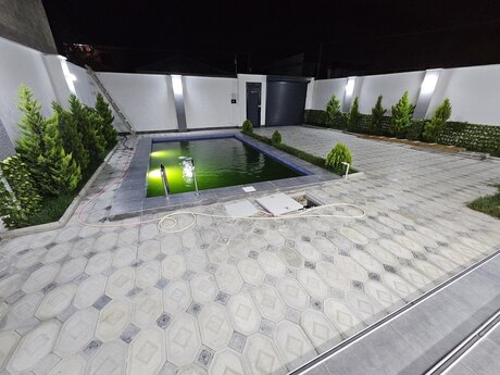 3 otaqlı həyət evi/bağ evi - Şüvəlan q. - 120 m²