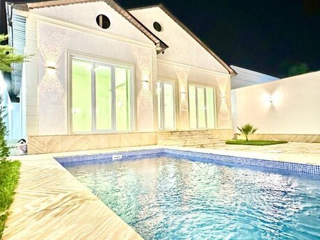 4 otaqlı həyət evi/bağ evi - Mərdəkan q. - 160 m²