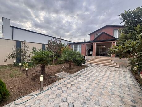 6 otaqlı həyət evi/bağ evi - Şağan q. - 220 m²