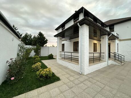 6 otaqlı həyət evi/bağ evi - Mərdəkan q. - 240 m²