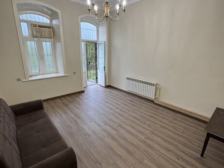 Объявление №5531337 - Баку, м. Сахил, 3-комн., 100 м²