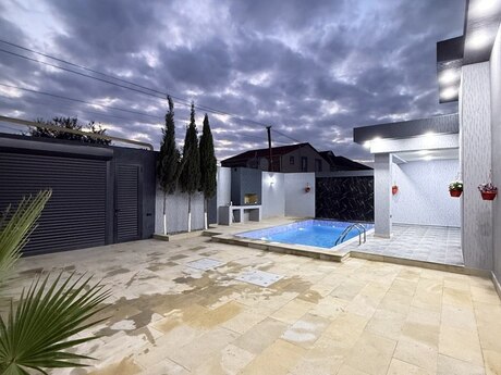 4 otaqlı həyət evi/bağ evi - Mərdəkan q. - 160 m²