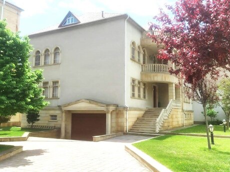 8 otaqlı həyət evi/bağ evi - Nəriman Nərimanov m. - 500 m²