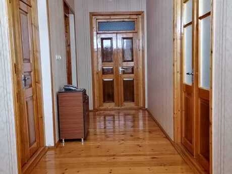 5 otaqlı həyət evi/bağ evi - Şəki - 260 m²